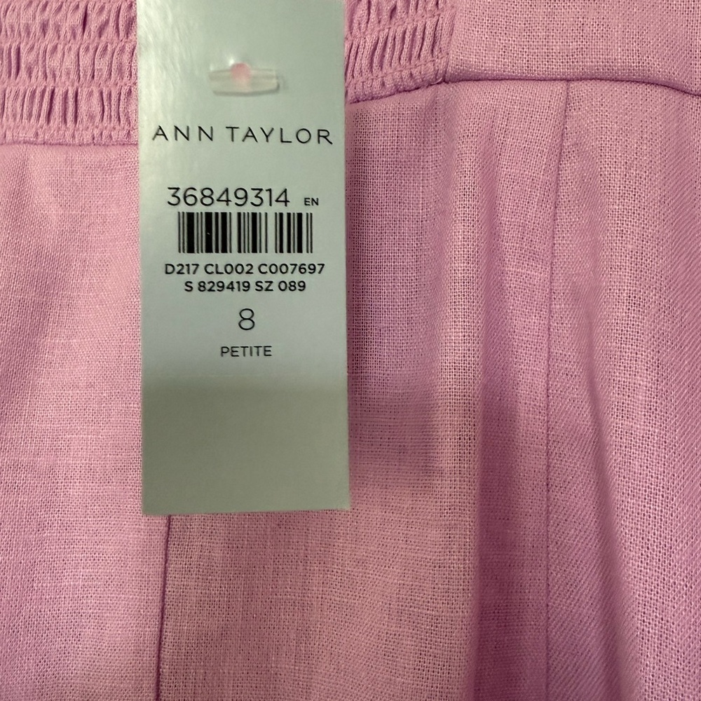 NWT Ann Taylor Lavender Puff Sleeve Linen Dress
Perfect for Spring! - Picture 6 of 6